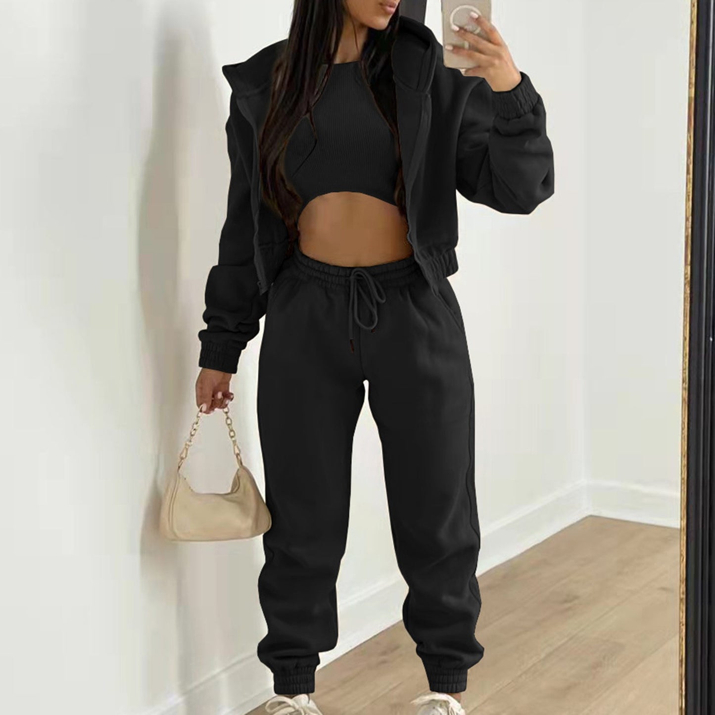 LENI~ 3-teiliges Set mit Crop-Top, Hoodie und Jogger – weich, bequem und stylisch